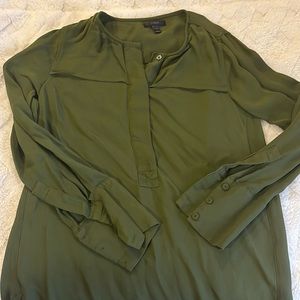 Dark Green Size 2 J Crew 3/4 Button Shirt